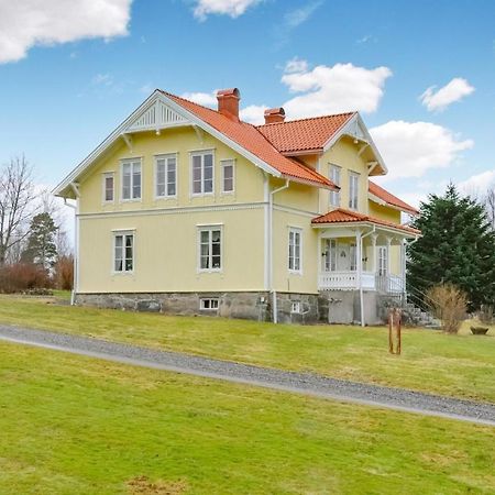 5 Bedroom Beautiful Home In Juskog Husa Navarsviken Kültér fotó